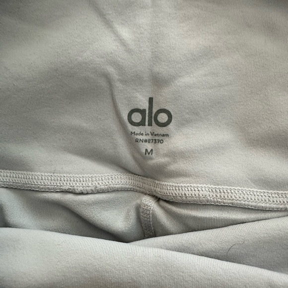 Alo High Waist Moto Legging. Gently worn size M - Picture 6 of 6